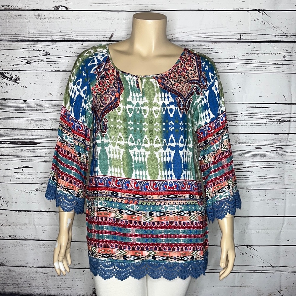 SB Suzanne Betro Size 1X Boho Printed Crochet Lace Keyhole Peasant Shirt top